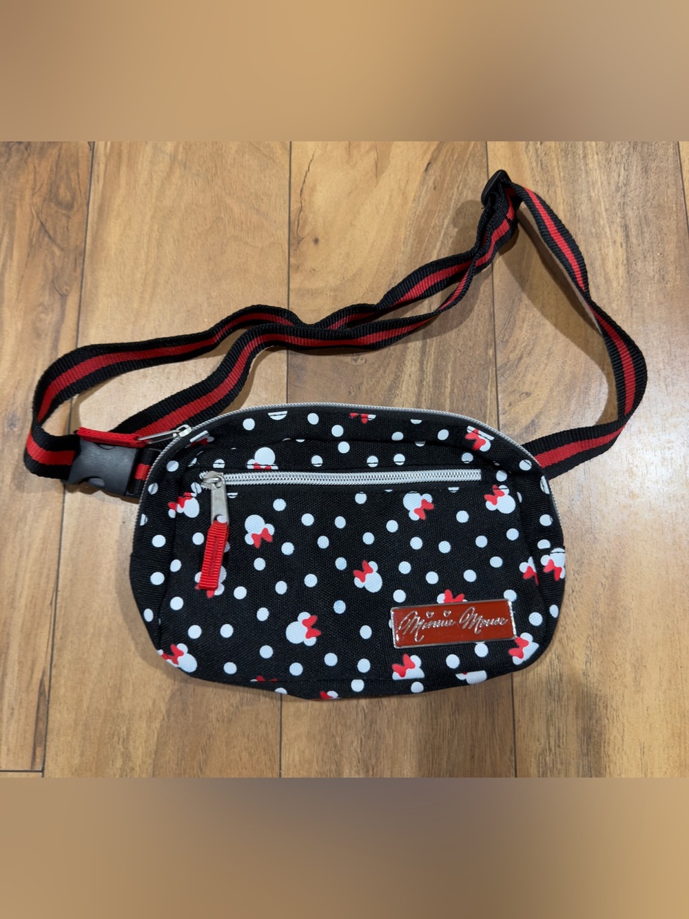 Disney Minnie Mouse Black Polka Dot Waist Bag Fanny Pack Minnie Mouse Emblem